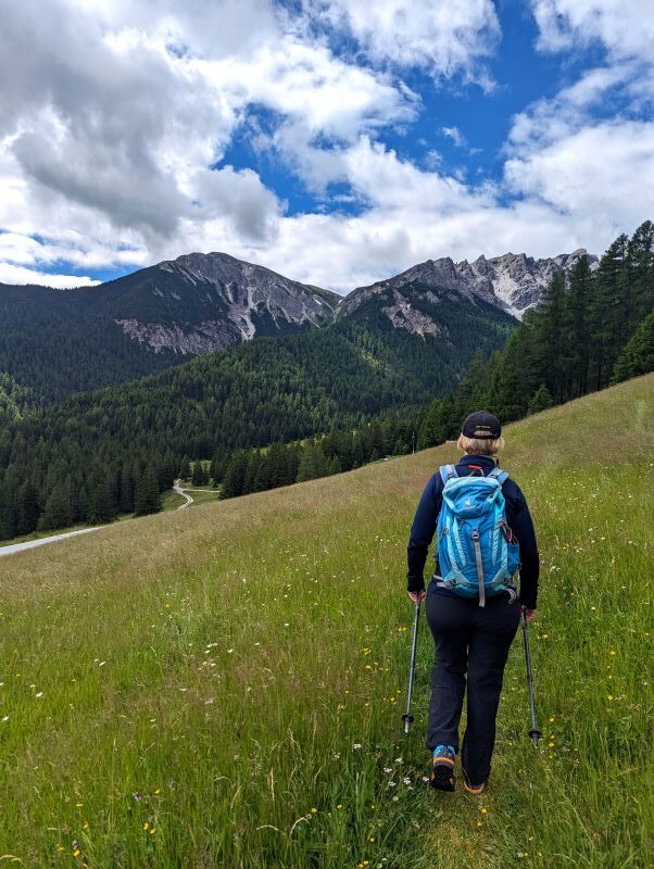 Alpenüberquerung_Maike_beim_Wandern